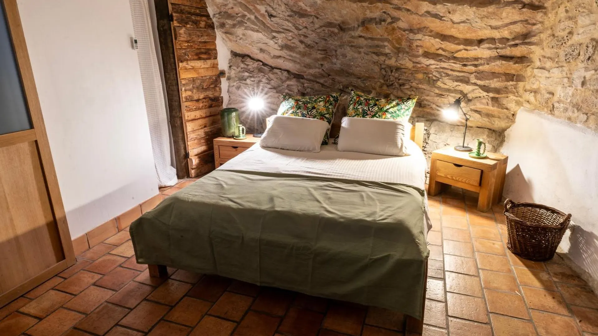 Hotel Le Moulin De La Pipe à Plan-de-Baix 3*,  France