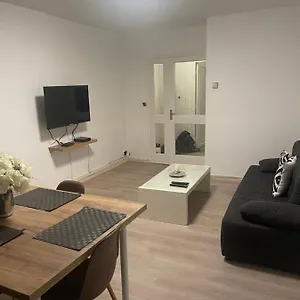 Appartement Superbe Spacieux Avec Parking Et Jardin Privé Wattignies