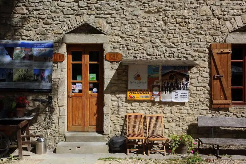 Le Moulin De La Pipe - Logis Hotel Restaurant Plan-de-Baix 3*,